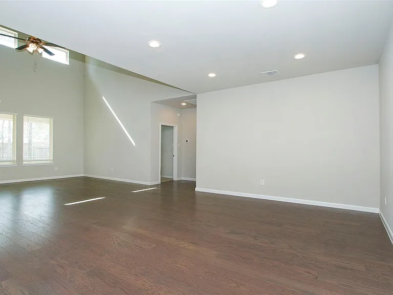 14120 Sand Ridge Ct — Photo 8