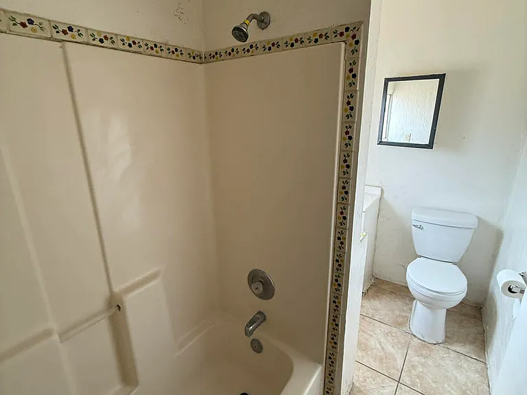 204 E Palmdale St — Photo 19