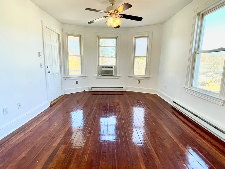 76 E Pearl St #2 — Photo 11