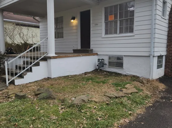 1351 College Park, Fairmont, WV 26554