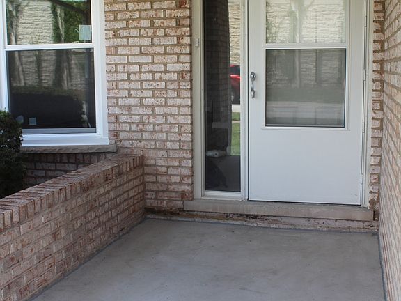 3rd image of 16530 Prince Dr