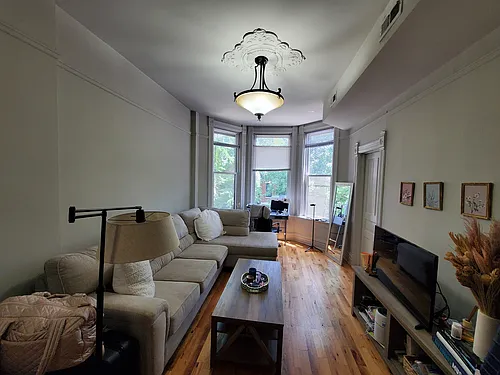 1930 N Bissell St #2 Photo 1