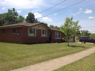 14356 Appletree Ln, Fenton, MI 48430