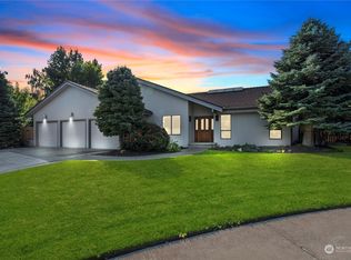 1513 1st St, Wenatchee, WA 98801