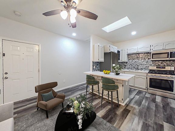 2nd image of 456 W 14th St #4