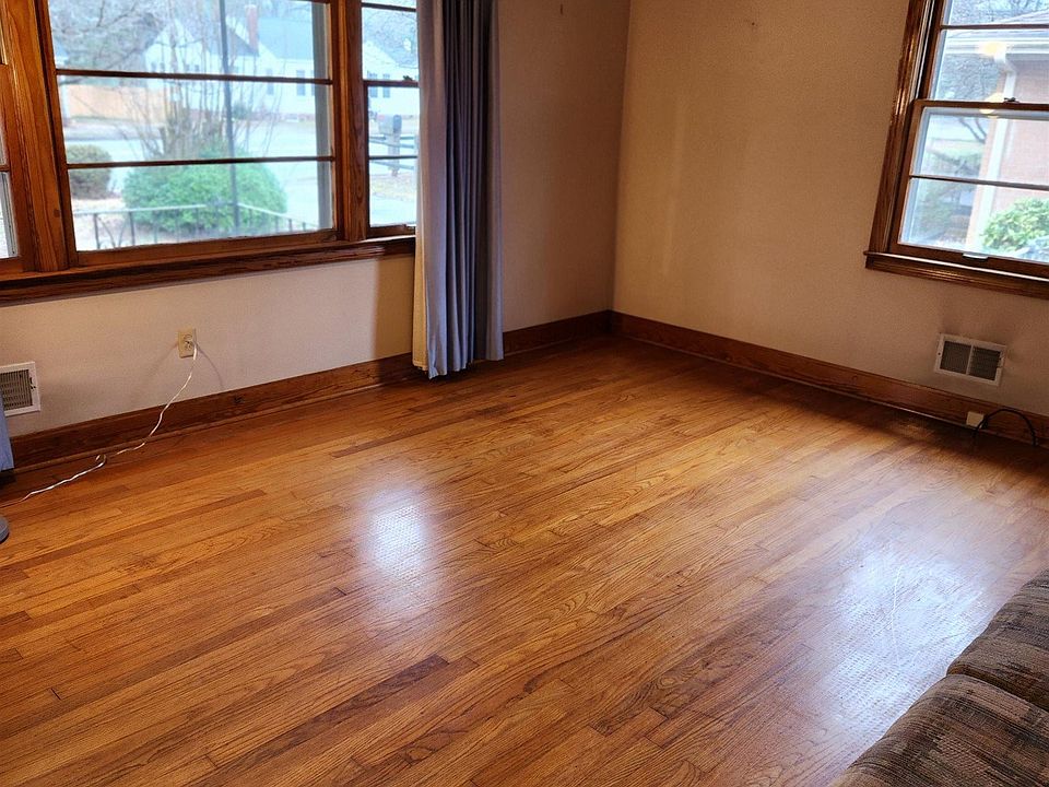 1715 W Parker Rd, Greenville, SC 29617 Zillow