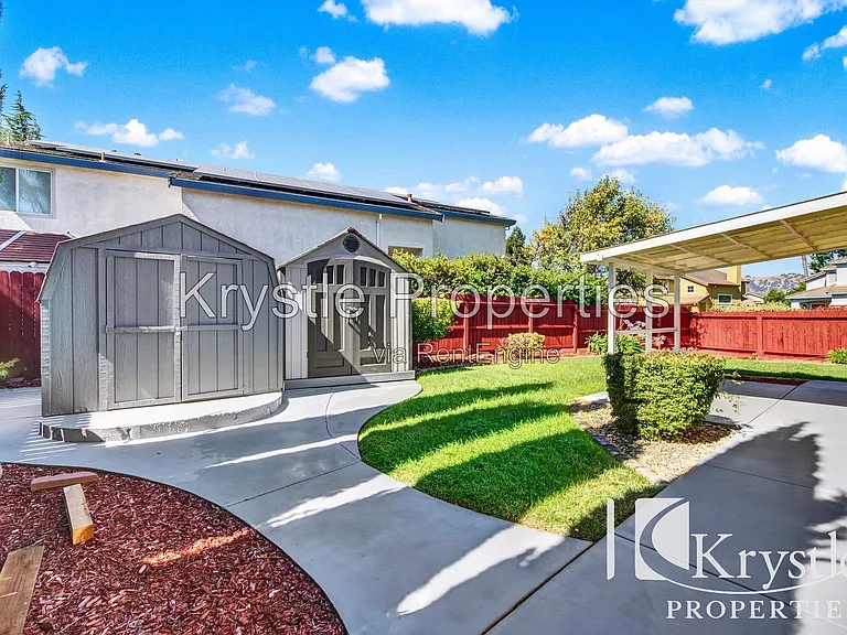 824 Cedarcrest Dr — Photo 31