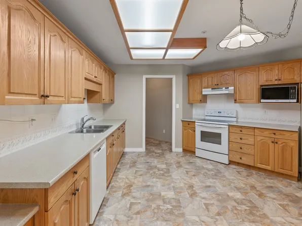 2626 Countess St #409, Abbotsford, BC V2T 5P3