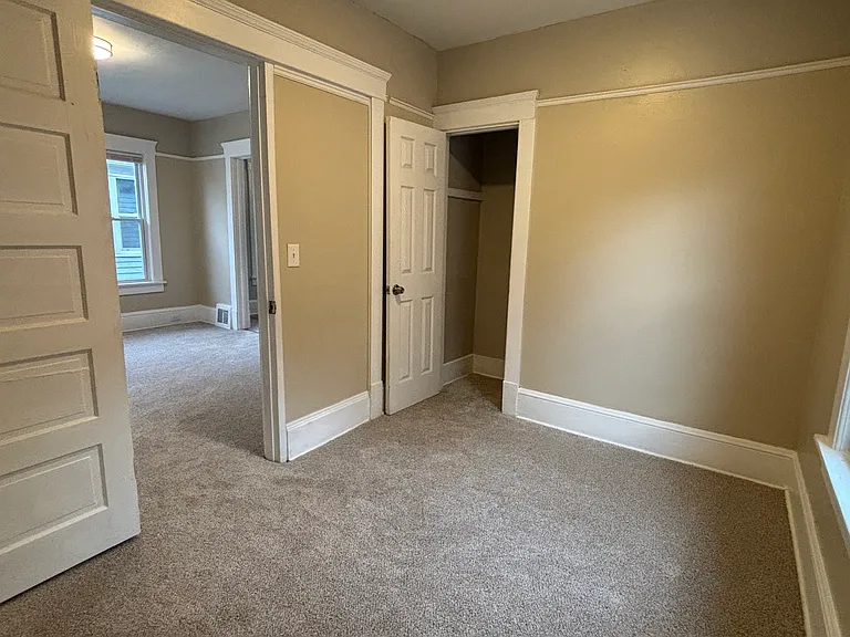 2303 Althen Ave #UP — Photo 11