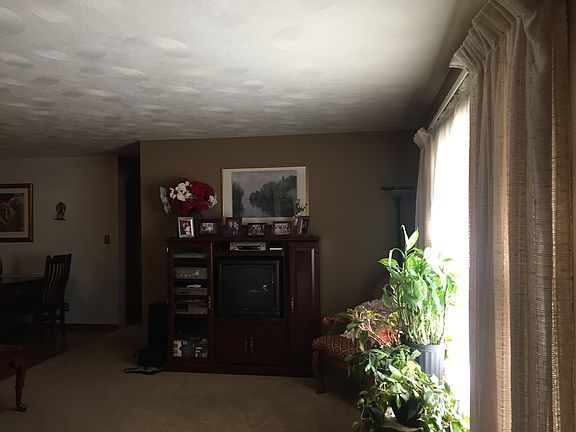 2nd image of 1600 W 22nd Ave