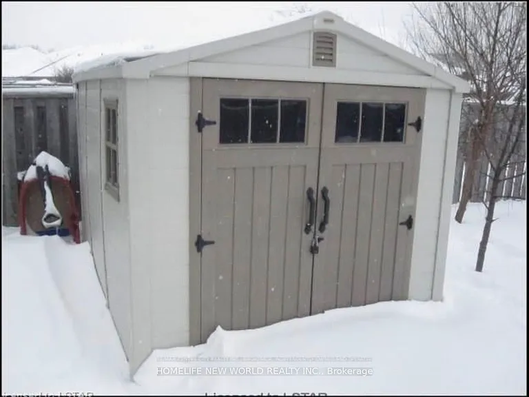 829 Whetherfield St — Photo 29