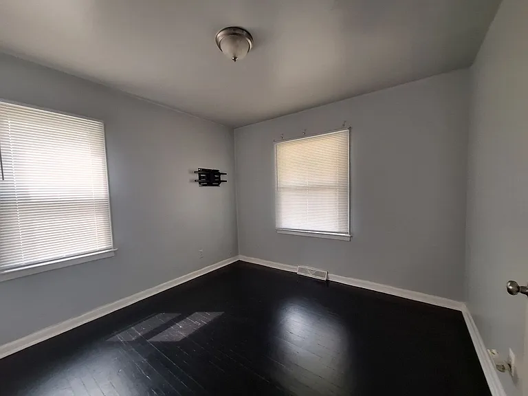 3890 Poplar Ave — Photo 20