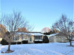 255 Windsor Dr, Waterloo, IA 50701