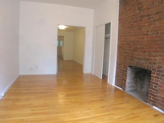 Rented by DSA Realty | media 2