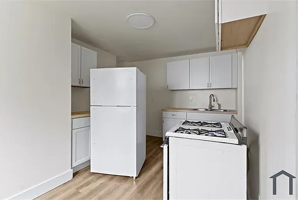 448 N State Ave #D — Photo 7