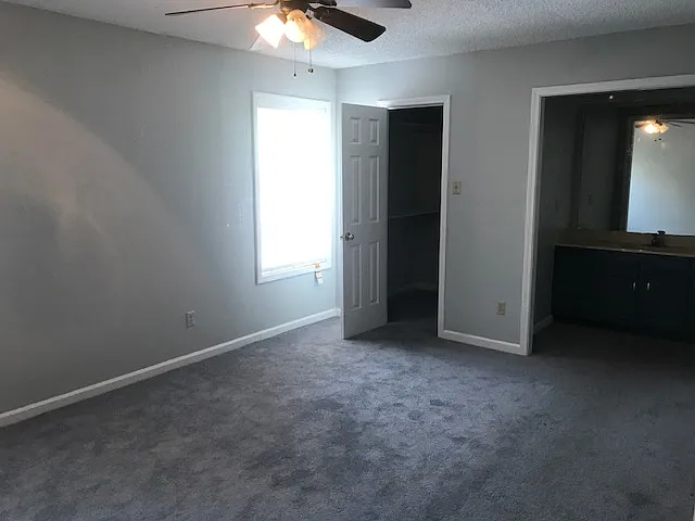 3877 Glencoe Dr — Photo 6