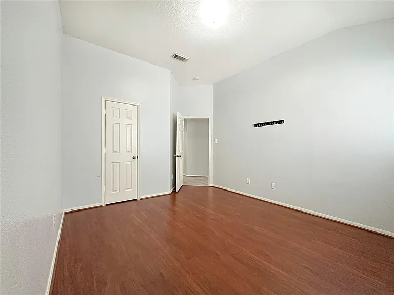 2910 Lemmingham Dr — Photo 14