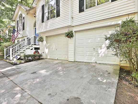 4th image of 35 Briarwood Ct