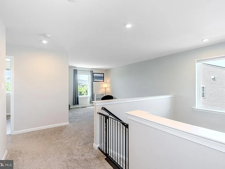 324 Cedar Spring Dr — Photo 18