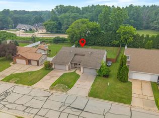 2958 Sorenson Dr, Green Bay, WI 54313