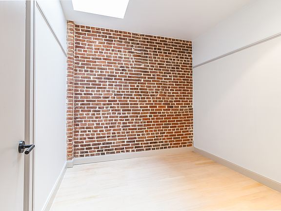 5th image of 459 W 43rd St APT 4