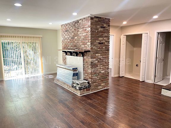 4th image of 5435 Winstead Ct