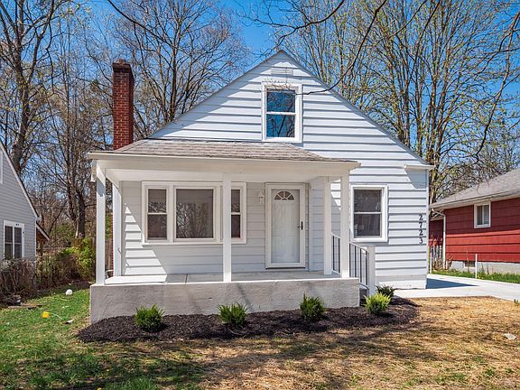 4th image of 2723 Berrell Ave