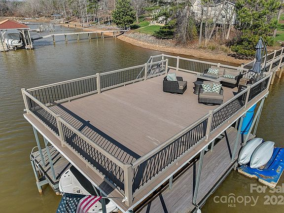5th image of 3665 Lake Bluff Dr