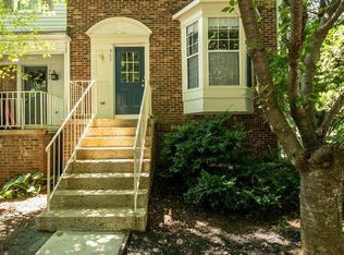 367 Bridle Crest Sq NE, Leesburg, VA 20176