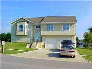 2nd image of 707 E San Marnan Dr