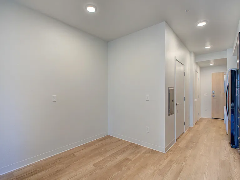 757 Grant — Photo 114