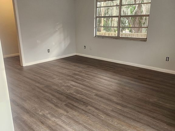 5th image of 6860 S Holly Oak Point
