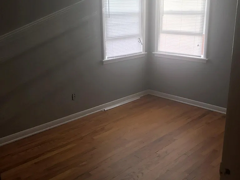 115 N Hampton Rd — Photo 10