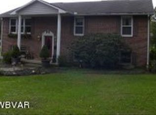 1014 Pine Dr, Jersey Shore, PA 17740
