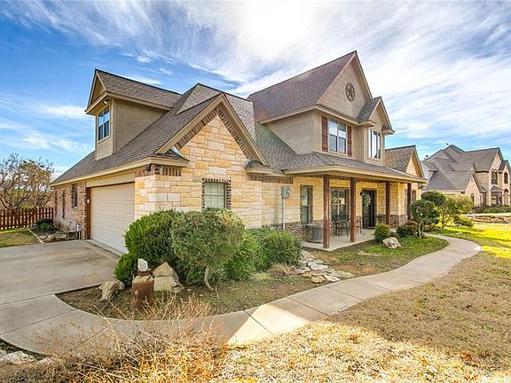 3rd image of 233 Canyon Creek Cir
