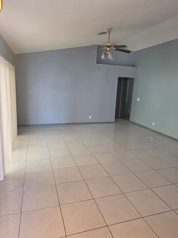 2 bed, 2.0 bath, 2012 sqft, $3,250 — Photo 1