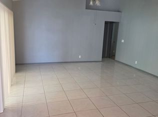 100 Kings Way, Royal Palm Beach, FL 33411