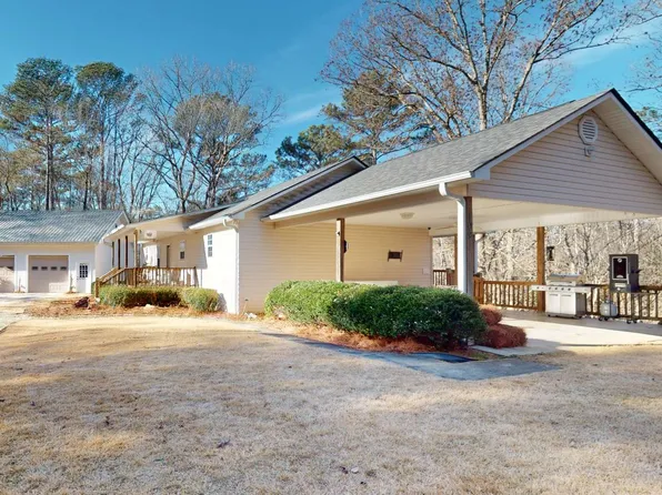 109 Barclay St, Ellijay, GA 30540