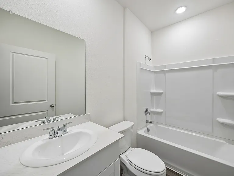 14221 Donahue St — Photo 19