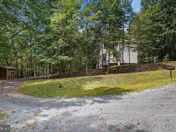 4th image of 262 Driftwood Dr