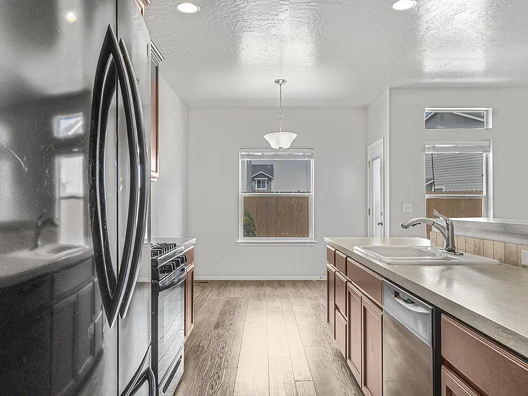 6518 E Fairmount St — Photo 12