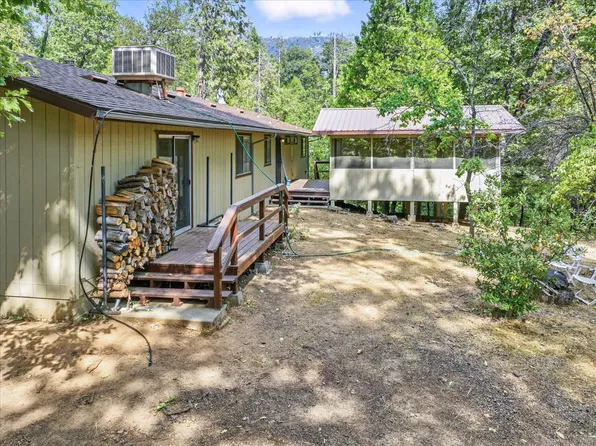 59556 Cascadel Dr, North Fork, CA 93643