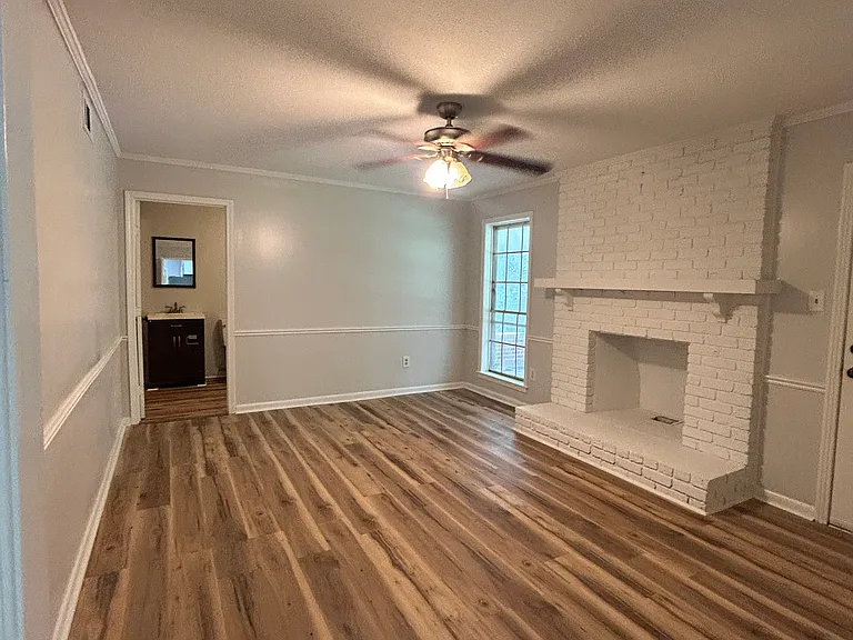 5165 Shirlwood Dr — Photo 15