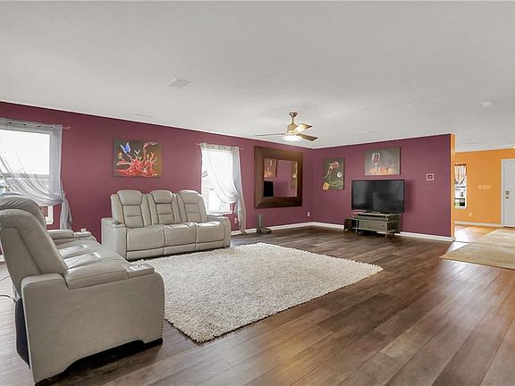 4th image of 6628 Greenspire Pl