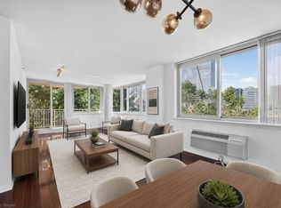 20 2nd St APT 403, Jersey City, NJ 07302