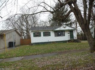 2745 Linda Dr NW, Warren, OH