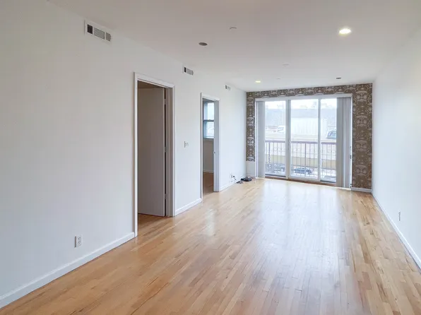 62 Clermont Avenue image 1 of 7