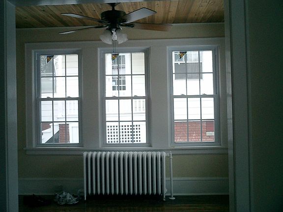Side Foyer