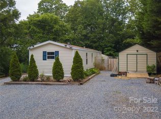 6260 Christopher Ct, Hickory, NC 28601