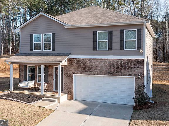 3rd image of 294 Muskogee Dr